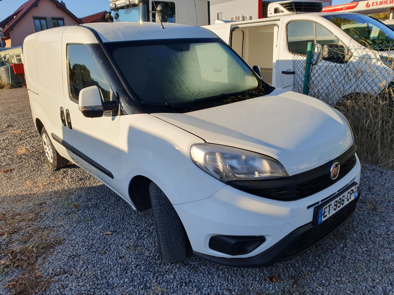 FIAT DOBLO CHLODNIA THERMOKING KLIMA EURO6 - Kühltransporter: das Bild 2 FIAT DOBLO CHLODNIA THERMOKING KLIMA EURO6 - Kühltransporter: das Bild 2