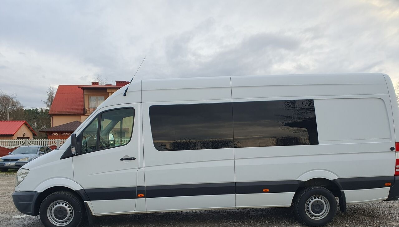 Mercedes-Benz SPRINTER 319 9 OSOB KLIMA WEBASTO TV TYL PODUSZKI EURO5 - Kleinbus, Personentransporter: das Bild 2 Mercedes-Benz SPRINTER 319 9 OSOB KLIMA WEBASTO TV TYL PODUSZKI EURO5 - Kleinbus, Personentransporter: das Bild 2
