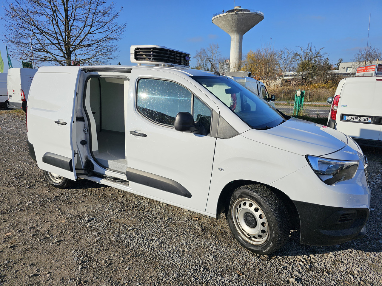 OPEL COMBO MAXI LONG CHLODNIA MROZNIA CARRIER KLIMA EURO6 - Kühltransporter: das Bild 4 OPEL COMBO MAXI LONG CHLODNIA MROZNIA CARRIER KLIMA EURO6 - Kühltransporter: das Bild 4