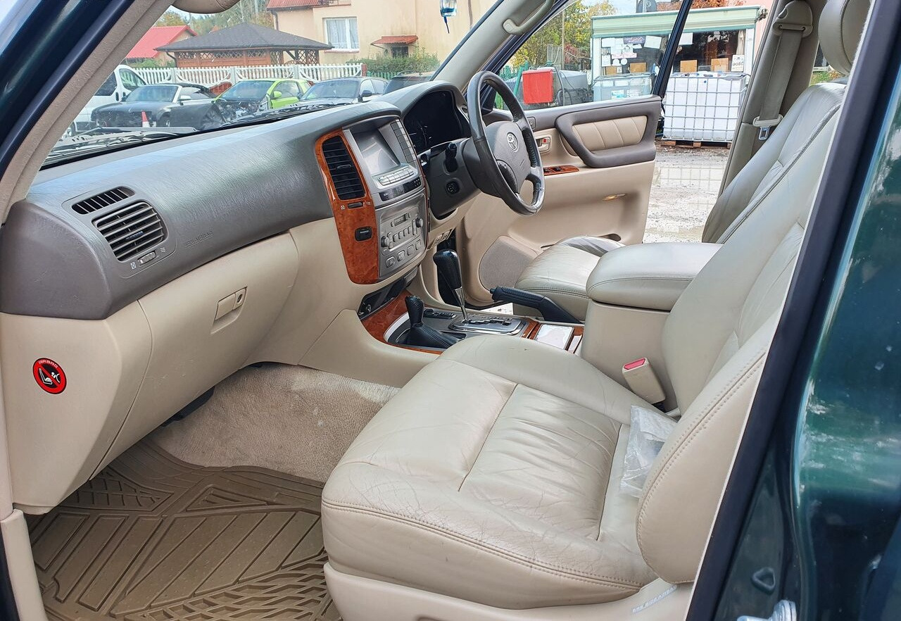 PKW Toyota LAND CRUISER 100 4,2 TD KLIMA 7 OSOB [ Copy ]: das Bild 6