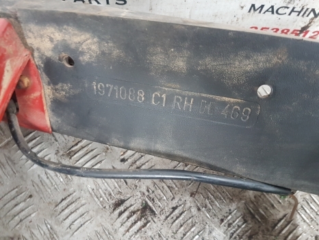 Case International 885xl, 955xl, 1055xl Mudguard Fender Rhs 3234485r1, 3404863r2 - Kotflügel für Traktor: das Bild 5 Case International 885xl, 955xl, 1055xl Mudguard Fender Rhs 3234485r1, 3404863r2 - Kotflügel für Traktor: das Bild 5