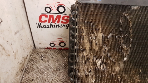 Case New Holland Tm Mxm 120 Condenser Radiator 82019425; 82023592; 82033407 - Klimakondensator für Traktor: das Bild 3 Case New Holland Tm Mxm 120 Condenser Radiator 82019425; 82023592; 82033407 - Klimakondensator für Traktor: das Bild 3