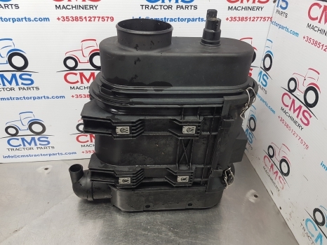 Claas Arion 500, 600 A34, A35 640 Air Intake Filter Housing 0021502803, 21502803 - Luftansaugsystem: das Bild 2 Claas Arion 500, 600 A34, A35 640 Air Intake Filter Housing 0021502803, 21502803 - Luftansaugsystem: das Bild 2