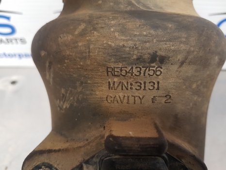 Claas Arion 530, 500 Air Intake Tube And Sensor 0021666020, 0011453630 - Luftansaugsystem: das Bild 3 Claas Arion 530, 500 Air Intake Tube And Sensor 0021666020, 0011453630 - Luftansaugsystem: das Bild 3