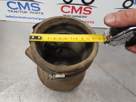 Claas Arion 530, 500 Air Intake Tube And Sensor 0021666020, 0011453630 - Luftansaugsystem: das Bild 5 Claas Arion 530, 500 Air Intake Tube And Sensor 0021666020, 0011453630 - Luftansaugsystem: das Bild 5