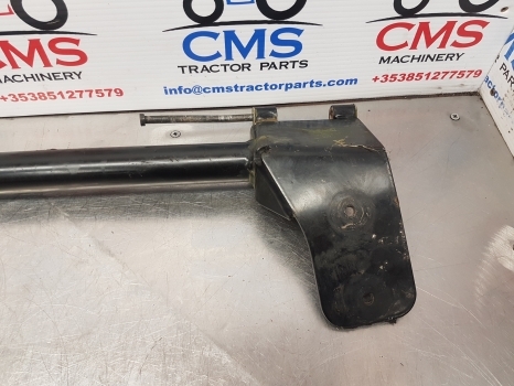 Claas Arion 640, 500, 600 Hexashift, Cmatic, Cab Door Hinge Support 0021536290 - Tür und Teile für Traktor: das Bild 3 Claas Arion 640, 500, 600 Hexashift, Cmatic, Cab Door Hinge Support 0021536290 - Tür und Teile für Traktor: das Bild 3