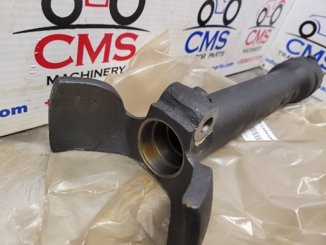 Claas, Case, Mccormick, Landini Shaft Cover Protective Shield 406853a1, 3665691m1, 6000104497 - Vorderachse: das Bild 3 Claas, Case, Mccormick, Landini Shaft Cover Protective Shield 406853a1, 3665691m1, 6000104497 - Vorderachse: das Bild 3