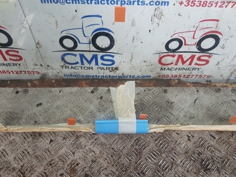 Fermec 750, 760, 860, 865, 955 Case 595 Sle Rear Cab Glass 113241 - Fenster und Teile für Traktor: das Bild 5 Fermec 750, 760, 860, 865, 955 Case 595 Sle Rear Cab Glass 113241 - Fenster und Teile für Traktor: das Bild 5