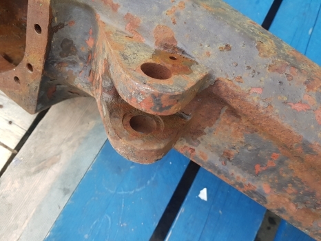Fiat 90-90, 100-90, 110-90 Front Axle Housing 5127191; 5127192 - Vorderachse für Traktor: das Bild 3 Fiat 90-90, 100-90, 110-90 Front Axle Housing 5127191; 5127192 - Vorderachse für Traktor: das Bild 3