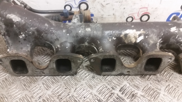 Fiat F, F Dt, F100, F110, F115, F120, F130, F130, F140 Intake Manifold 98413495 - Ansaugkrümmer für Traktor: das Bild 2 Fiat F, F Dt, F100, F110, F115, F120, F130, F130, F140 Intake Manifold 98413495 - Ansaugkrümmer für Traktor: das Bild 2