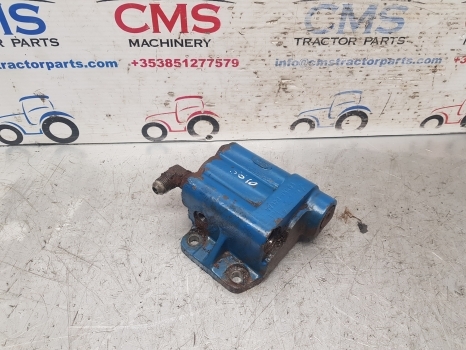 Ford 10 Series 5610 Priority Valve E4nnk846aa; E4nnr947fa; E0nnr947bb; 83949225 - Hydraulik ventil für Traktor: das Bild 2 Ford 10 Series 5610 Priority Valve E4nnk846aa; E4nnr947fa; E0nnr947bb; 83949225 - Hydraulik ventil für Traktor: das Bild 2