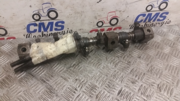 Ford 2910, 3 Cylinder Engine Rocker Shaft Assembly C5ne6563a - Motor und Teile für Traktor: das Bild 3 Ford 2910, 3 Cylinder Engine Rocker Shaft Assembly C5ne6563a - Motor und Teile für Traktor: das Bild 3