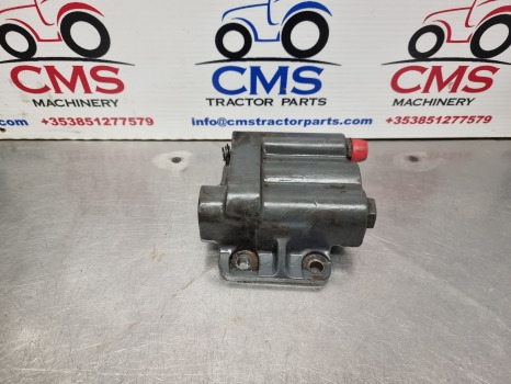 Ford 40 Series, 7840, 8240, 8340, Ts, Hydraulic Valve F2nnr947aa, 81878459 - Hydraulik ventil für Landmaschine: das Bild 1 Ford 40 Series, 7840, 8240, 8340, Ts, Hydraulic Valve F2nnr947aa, 81878459 - Hydraulik ventil für Landmaschine: das Bild 1