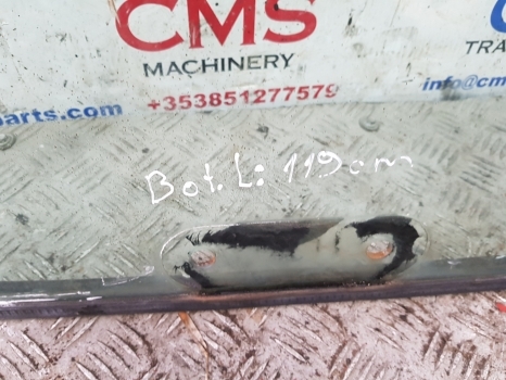 Ford 4610 Ap, Lp Cab Front Windscreen And Seal 83956746, 89403102, E3nn9403102bb - Windschutzscheibe für Traktor: das Bild 4 Ford 4610 Ap, Lp Cab Front Windscreen And Seal 83956746, 89403102, E3nn9403102bb - Windschutzscheibe für Traktor: das Bild 4