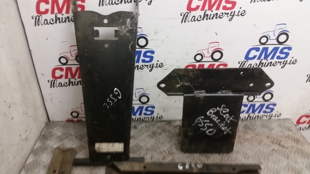 Ford 555c, 655c, 555d, 575d, 655d, 675d Seat Brackets E8nna464aa, 83971793 - Sitz für Traktor: das Bild 3 Ford 555c, 655c, 555d, 575d, 655d, 675d Seat Brackets E8nna464aa, 83971793 - Sitz für Traktor: das Bild 3