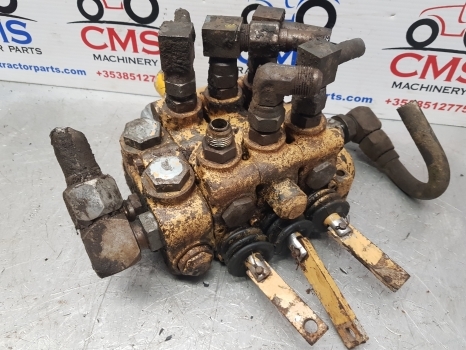 Ford 655, 655a, 550, 555, 555a Digger Loader Control Hydraulic Valve Complete - Hydraulik ventil für Baggerlader: das Bild 3 Ford 655, 655a, 550, 555, 555a Digger Loader Control Hydraulic Valve Complete - Hydraulik ventil für Baggerlader: das Bild 3