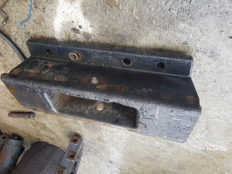 Ford 6635 Fiat L95 New Holland Tl100 Front Weight Carrier 5199414, 5172314 - Gegengewicht: das Bild 2 Ford 6635 Fiat L95 New Holland Tl100 Front Weight Carrier 5199414, 5172314 - Gegengewicht: das Bild 2