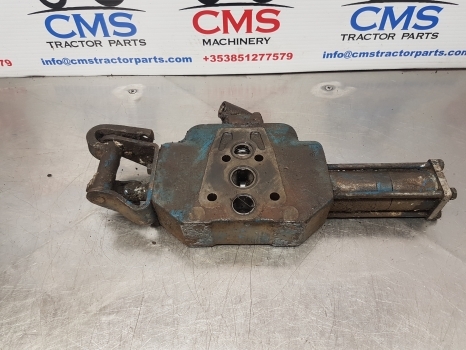 Ford 8700, 9700, Tw Series Tw15 Hydraulic Remote Valve E2nnb950ea - Hydraulik ventil für Traktor: das Bild 1 Ford 8700, 9700, Tw Series Tw15 Hydraulic Remote Valve E2nnb950ea - Hydraulik ventil für Traktor: das Bild 1