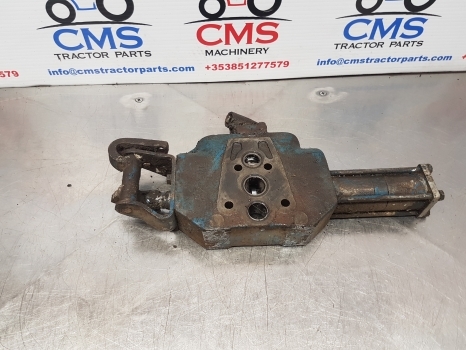 Ford 8700, 9700, Tw Series Tw15 Hydraulic Remote Valve E2nnb950ea - Hydraulik ventil für Traktor: das Bild 3 Ford 8700, 9700, Tw Series Tw15 Hydraulic Remote Valve E2nnb950ea - Hydraulik ventil für Traktor: das Bild 3