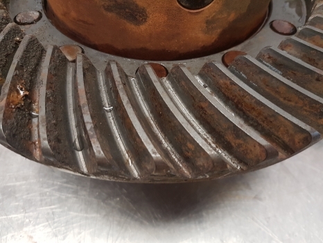 Ford New Holland 7840, Ts, 40, Bevel Gear And Differential 81866326, F0nn4209ca - Differenzial Getriebe für Landmaschine: das Bild 2 Ford New Holland 7840, Ts, 40, Bevel Gear And Differential 81866326, F0nn4209ca - Differenzial Getriebe für Landmaschine: das Bild 2