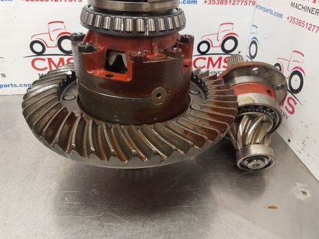 Ford New Holland 7840, Ts, 40, Ts6000 Bevel Gear And Differential 81866326 - Differenzial Getriebe für Landmaschine: das Bild 3 Ford New Holland 7840, Ts, 40, Ts6000 Bevel Gear And Differential 81866326 - Differenzial Getriebe für Landmaschine: das Bild 3