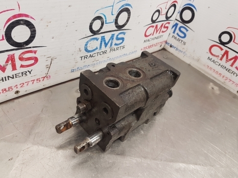 Ford Ts115, 10, Tw Tw15 Hydraulic Spool Valve Body Double E9nnb950bb , 81864873 - Hydraulik ventil für Traktor: das Bild 2 Ford Ts115, 10, Tw Tw15 Hydraulic Spool Valve Body Double E9nnb950bb , 81864873 - Hydraulik ventil für Traktor: das Bild 2