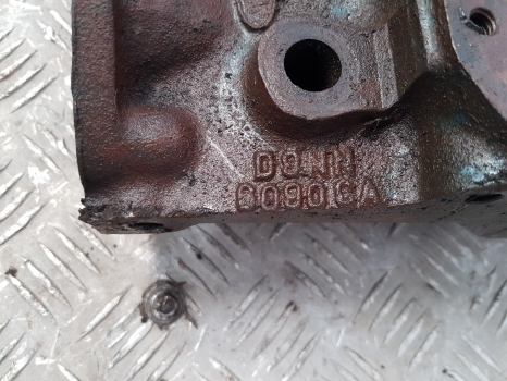 Ford Tw20, Tw30, 9700, Engine Head D9nn6090ca, D9nn6049gb, 87802116 - Zylinderkopf für Traktor: das Bild 5 Ford Tw20, Tw30, 9700, Engine Head D9nn6090ca, D9nn6049gb, 87802116 - Zylinderkopf für Traktor: das Bild 5