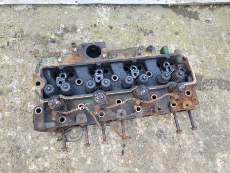 John Deere 6230, 6330, 6430 Engine Cylinder Head R524836, R520778, Re525458 - Zylinderkopf: das Bild 2 John Deere 6230, 6330, 6430 Engine Cylinder Head R524836, R520778, Re525458 - Zylinderkopf: das Bild 2