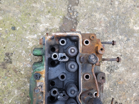 John Deere 6230, 6330, 6430 Engine Cylinder Head R524836, R520778, Re525458 - Zylinderkopf: das Bild 5 John Deere 6230, 6330, 6430 Engine Cylinder Head R524836, R520778, Re525458 - Zylinderkopf: das Bild 5