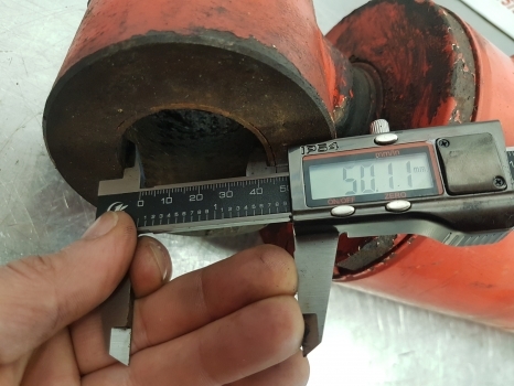 Manitou Mrt 2540, 2150, Mrt-x2150 Stabiliser Tilt Cylinder 569635 - Hydraulikzylinder für Teleskoplader: das Bild 4 Manitou Mrt 2540, 2150, Mrt-x2150 Stabiliser Tilt Cylinder 569635 - Hydraulikzylinder für Teleskoplader: das Bild 4