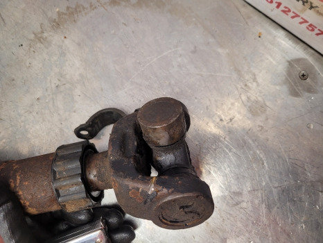 Masey Ferguson Fermec 760, 860 Rear Axle Propeller Drive Shaft - Hinterachse: das Bild 4 Masey Ferguson Fermec 760, 860 Rear Axle Propeller Drive Shaft - Hinterachse: das Bild 4
