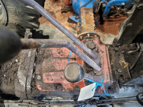 Massey Ferguson 265, 275, 290 12 Speed Transmission Gearbox Complete For Parts - Getriebe: das Bild 1 Massey Ferguson 265, 275, 290 12 Speed Transmission Gearbox Complete For Parts - Getriebe: das Bild 1