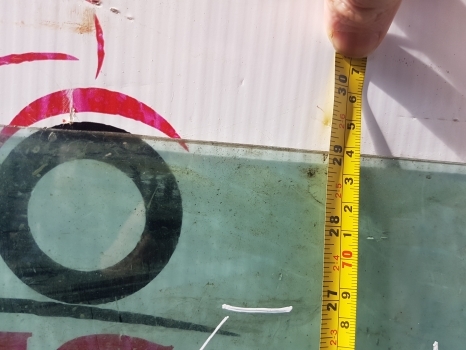 Massey Ferguson 50 Hx Cab Side Rear Glass Left. - Fenster und Teile für Baggerlader: das Bild 4 Massey Ferguson 50 Hx Cab Side Rear Glass Left. - Fenster und Teile für Baggerlader: das Bild 4