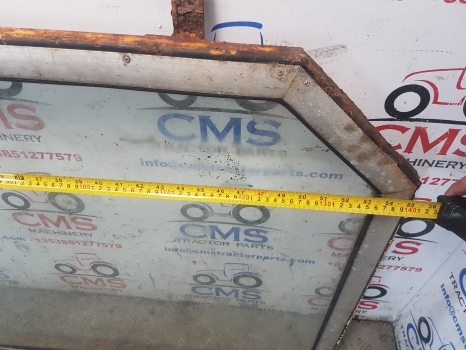 Massey Ferguson 50b Cab Rear Window Assy Mf50b - Fenster und Teile für Baggerlader: das Bild 2 Massey Ferguson 50b Cab Rear Window Assy Mf50b - Fenster und Teile für Baggerlader: das Bild 2
