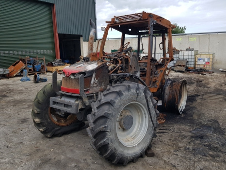 Massey Ferguson 5612 Front, Rear Axle, Pto, Transmission, Engine Parts - Motor: das Bild 1 Massey Ferguson 5612 Front, Rear Axle, Pto, Transmission, Engine Parts - Motor: das Bild 1