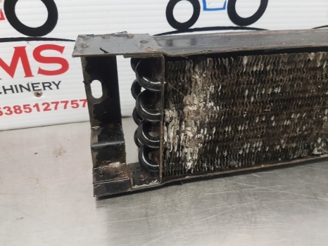 Massey Ferguson 6150, 6160, 6130, 3050, 3060, 3115, 3120, Oil Cooler 3583351m1 - Kühler für Traktor: das Bild 3 Massey Ferguson 6150, 6160, 6130, 3050, 3060, 3115, 3120, Oil Cooler 3583351m1 - Kühler für Traktor: das Bild 3