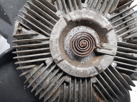 New Holland Case Tm And Mxm Fan And Viscous Hub 81868399 - Ventilator für Traktor: das Bild 5 New Holland Case Tm And Mxm Fan And Viscous Hub 81868399 - Ventilator für Traktor: das Bild 5