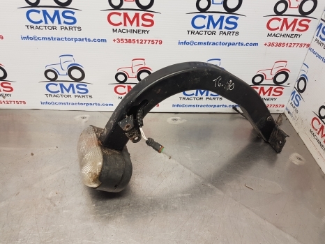 New Holland T6.180, Case Maxxum 115 Front Indicator Light Support Rhs 47705340 - Lichter/ Leuchten für Traktor: das Bild 2 New Holland T6.180, Case Maxxum 115 Front Indicator Light Support Rhs 47705340 - Lichter/ Leuchten für Traktor: das Bild 2