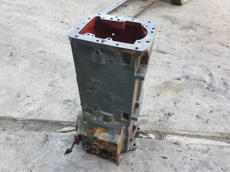 New Holland Tm, 60 Transmission Housing 5164693, 5181429, 5183646, 47125543 - Getriebe: das Bild 4 New Holland Tm, 60 Transmission Housing 5164693, 5181429, 5183646, 47125543 - Getriebe: das Bild 4