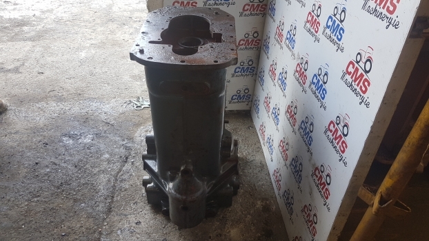 New Holland Ts Series Transmission Gearbox Housing 82006985, 82012331. - Getriebe für Traktor: das Bild 2 New Holland Ts Series Transmission Gearbox Housing 82006985, 82012331. - Getriebe für Traktor: das Bild 2