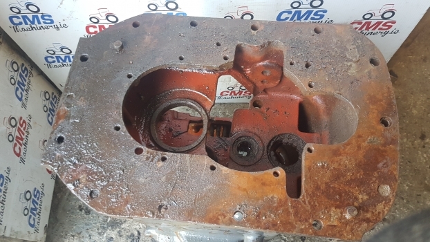 New Holland Ts Series Transmission Gearbox Housing 82006985, 82012331. - Getriebe für Traktor: das Bild 4 New Holland Ts Series Transmission Gearbox Housing 82006985, 82012331. - Getriebe für Traktor: das Bild 4