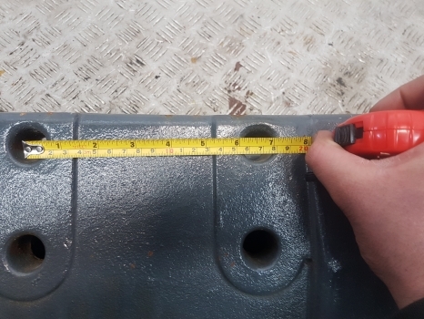 New Holland,ford 7840, Tw, 30, 40 Serie Main Weight Carrier Block E0nn3n241aa29b - Gegengewicht für Landmaschine: das Bild 5 New Holland,ford 7840, Tw, 30, 40 Serie Main Weight Carrier Block E0nn3n241aa29b - Gegengewicht für Landmaschine: das Bild 5