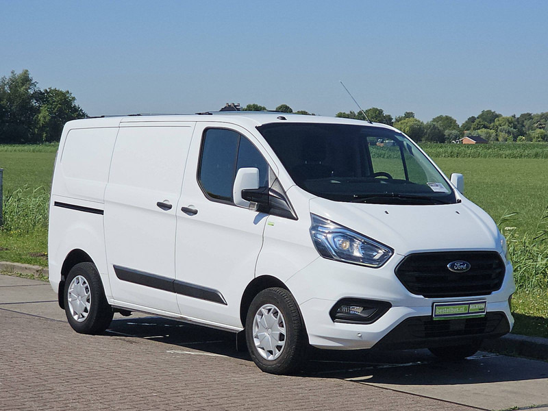 Ford Transit Custom 2.0 L1H1 Wp-Inrichting ! - Kleintransporter: das Bild 4 Ford Transit Custom 2.0 L1H1 Wp-Inrichting ! - Kleintransporter: das Bild 4