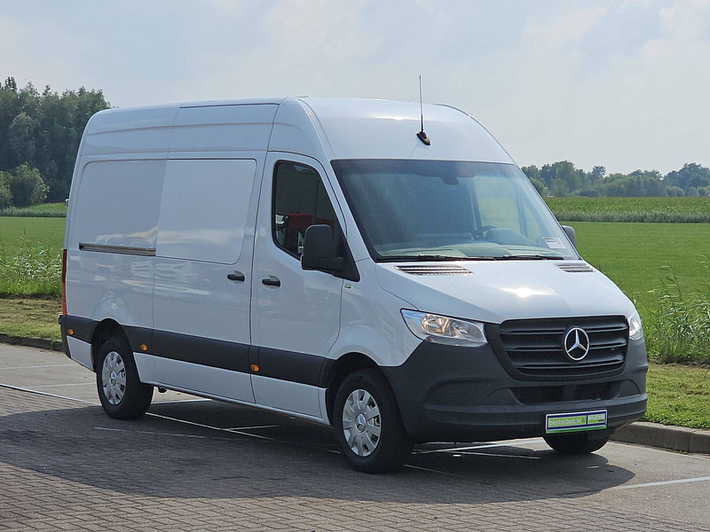 Mercedes-Benz Sprinter 317 L2H2 3.5t-Trekhaak! - Kastenwagen: das Bild 4 Mercedes-Benz Sprinter 317 L2H2 3.5t-Trekhaak! - Kastenwagen: das Bild 4