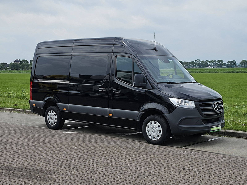 Mercedes-Benz Sprinter 317 L2H2 3.5t-Trekhaak - Kastenwagen: das Bild 4 Mercedes-Benz Sprinter 317 L2H2 3.5t-Trekhaak - Kastenwagen: das Bild 4