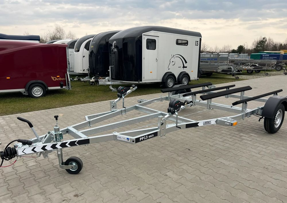 Lorries PP13 -6025 L na 2 skutery wodne - PKW Anhänger: das Bild 2 Lorries PP13 -6025 L na 2 skutery wodne - PKW Anhänger: das Bild 2