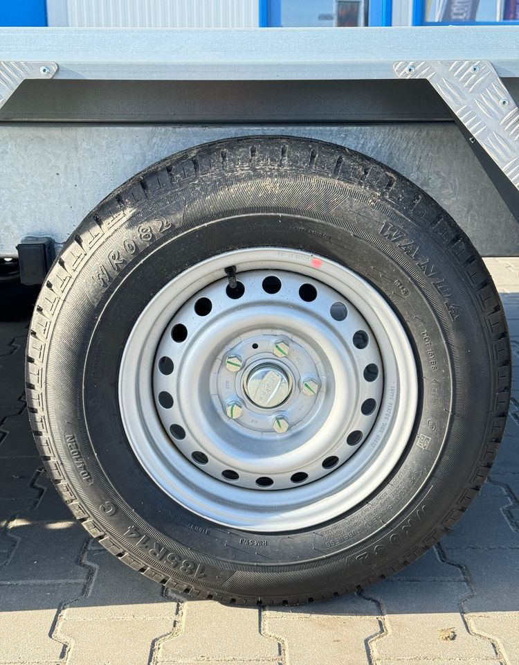 Lorries TPM 20 przyczepa do przewozu koparki, bobcat , koparka 2700 kg - Baumaschinenanhänger: das Bild 4 Lorries TPM 20 przyczepa do przewozu koparki, bobcat , koparka 2700 kg - Baumaschinenanhänger: das Bild 4