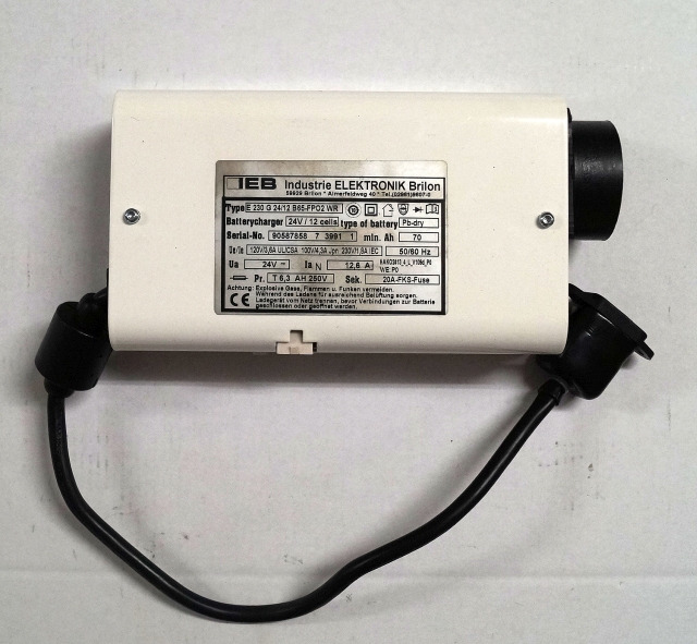 IEB 90587858 | IEB charger EFG 230 G 24/12 B65-FP02 WR 24V12,6A 220V 50/60Hz fro - Batterie für Flurförderzeug: das Bild 1 IEB 90587858 | IEB charger EFG 230 G 24/12 B65-FP02 WR 24V12,6A 220V 50/60Hz fro - Batterie für Flurförderzeug: das Bild 1