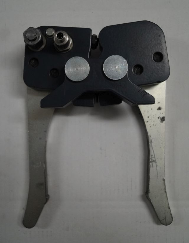 Jungheinrich 51193016 | Hydraulic Clamb from EKS308 year 2014 loading sensor 511 - Hydraulik für Flurförderzeug: das Bild 1 Jungheinrich 51193016 | Hydraulic Clamb from EKS308 year 2014 loading sensor 511 - Hydraulik für Flurförderzeug: das Bild 1