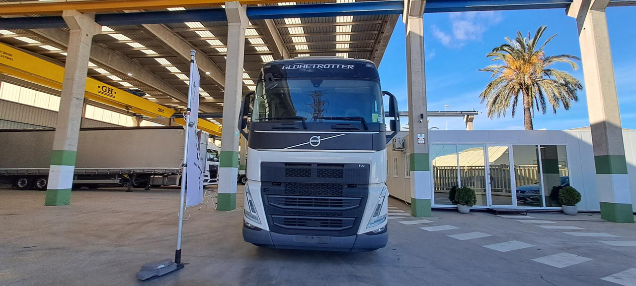 Volvo FH 460 Globetrotter XL Retarder - Sattelzugmaschine: das Bild 2 Volvo FH 460 Globetrotter XL Retarder - Sattelzugmaschine: das Bild 2
